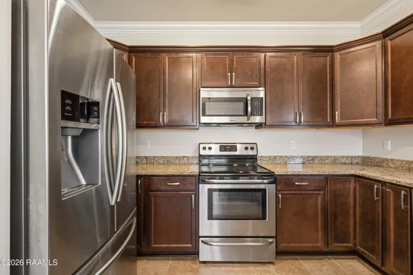 $2,000 | 122 Maddox Jude Drive, Maurice, LA 70555