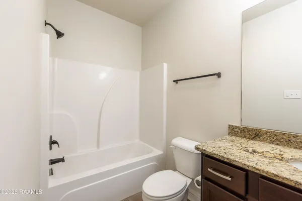 $2,000 | 122 Maddox Jude Drive, Maurice, LA 70555
