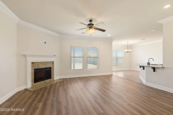 $2,000 | 122 Maddox Jude Drive, Maurice, LA 70555