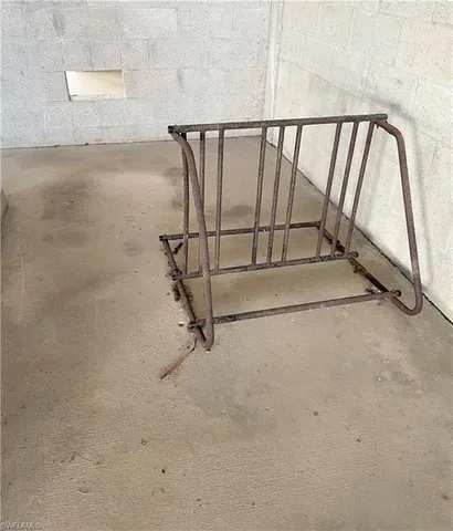 a view of outside area