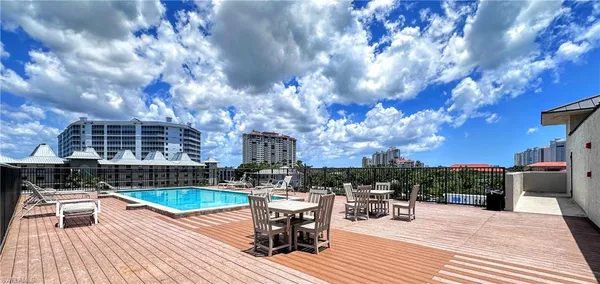 $10,000 | 260 Southbay Drive, Unit 204, Naples, FL 34108