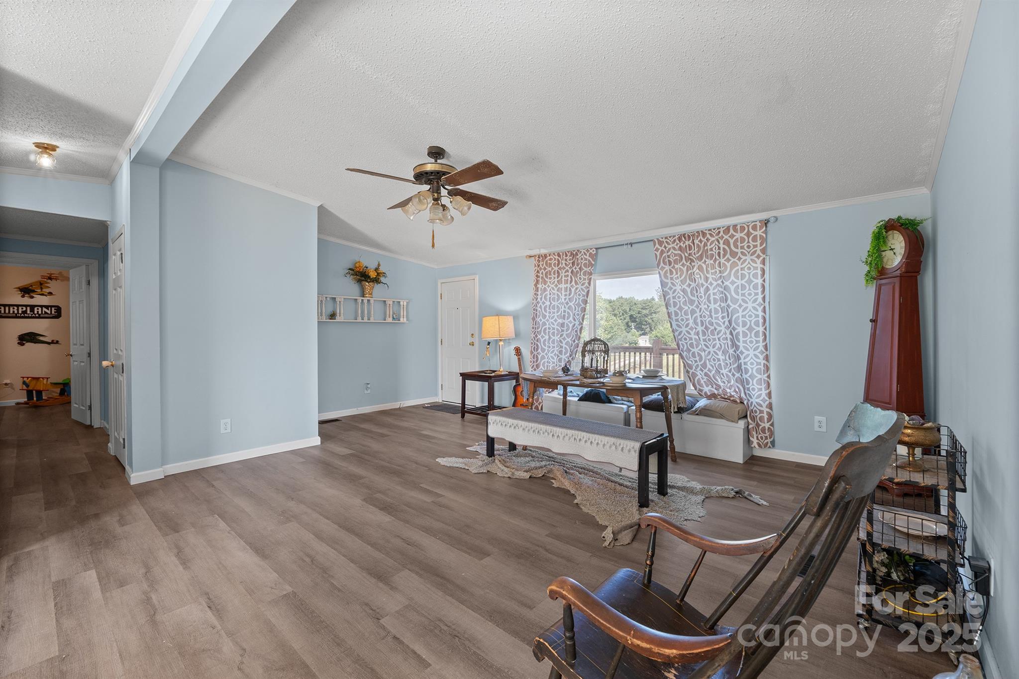 10483 Troutman Road Midland, NC 28107 - Photo 4 of 21 a living room with furniture