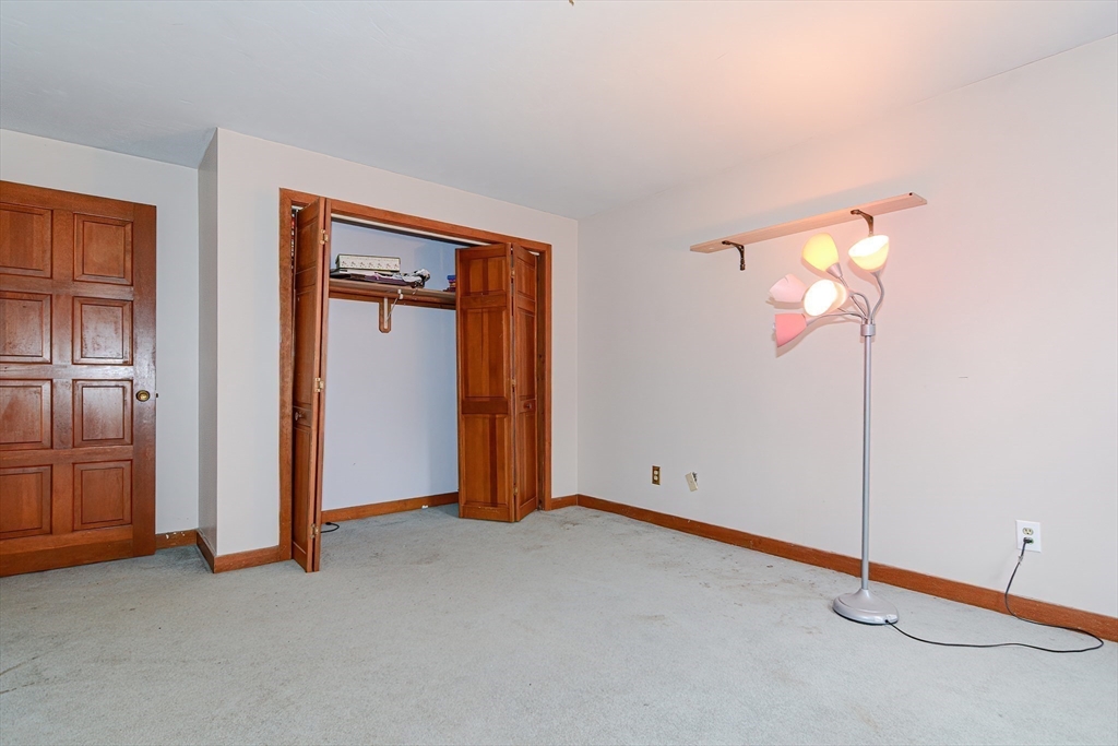 72 Allen Road Sturbridge, MA 01566 - Photo 24 of 40 a view of empty room with ceiling fan
