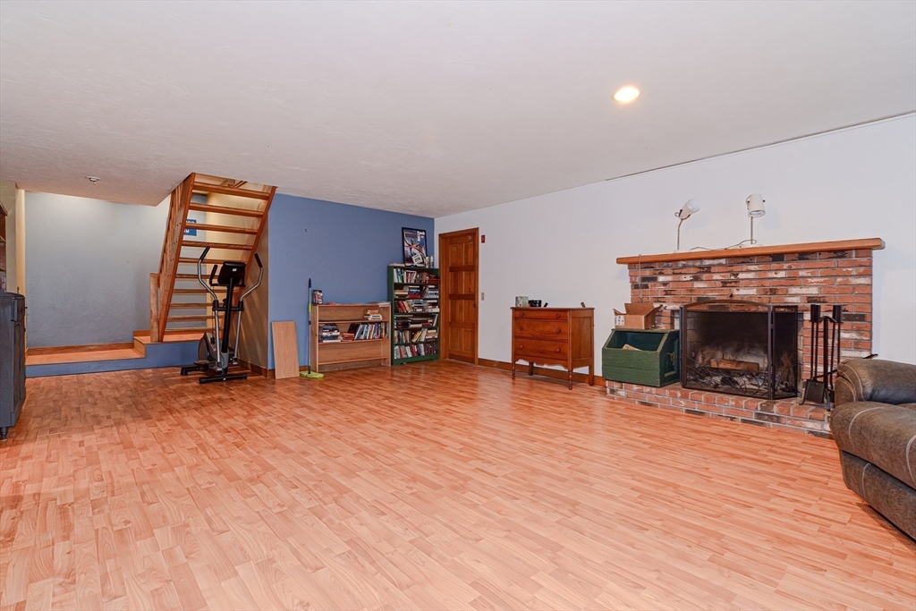 72 Allen Road Sturbridge, MA 01566 - Photo 29 of 40
