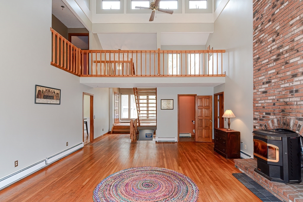 72 Allen Road Sturbridge, MA 01566 - Photo 8 of 40 a view of an entryway with wooden floor