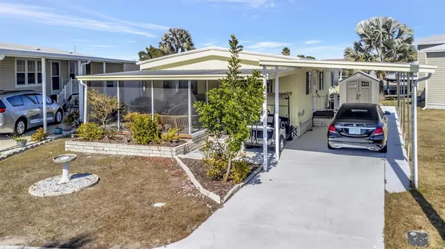 $249,900 | 129 East St Lucia Loop, Apollo Beach, FL 33572