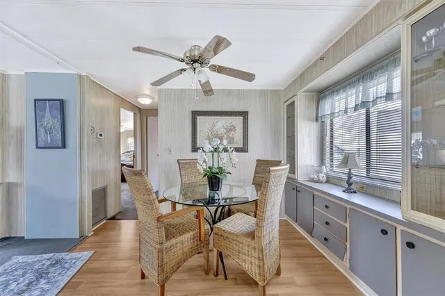 $249,900 | 129 East St Lucia Loop, Apollo Beach, FL 33572