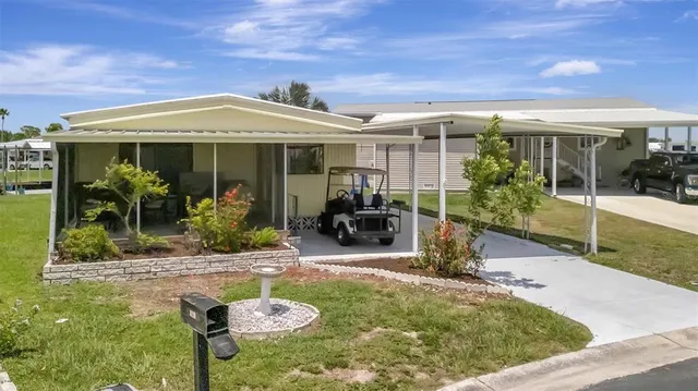 $249,900 | 129 East St Lucia Loop, Apollo Beach, FL 33572