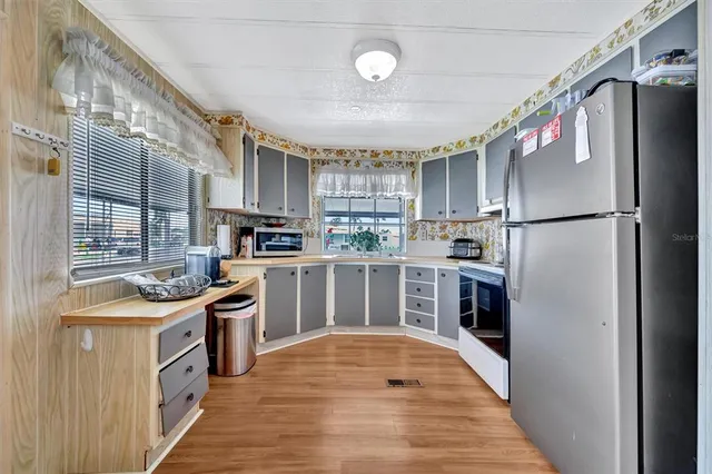 $249,900 | 129 East St Lucia Loop, Apollo Beach, FL 33572