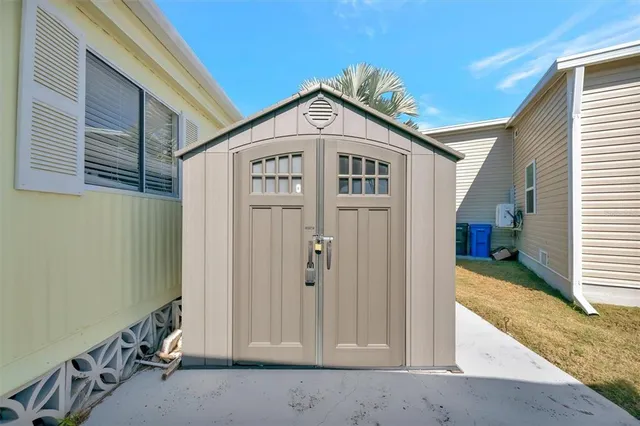 $249,900 | 129 East St Lucia Loop, Apollo Beach, FL 33572