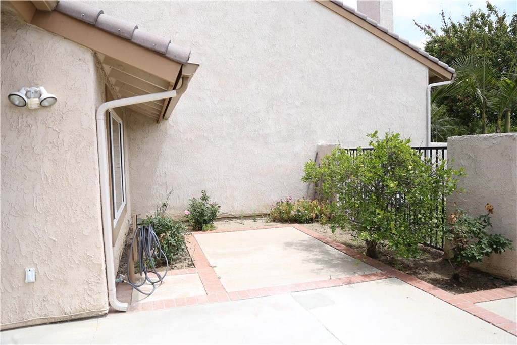 8462 Basin Circle Huntington Beach, CA 92646 - Photo 28 of 29 a view of outdoor space and yard