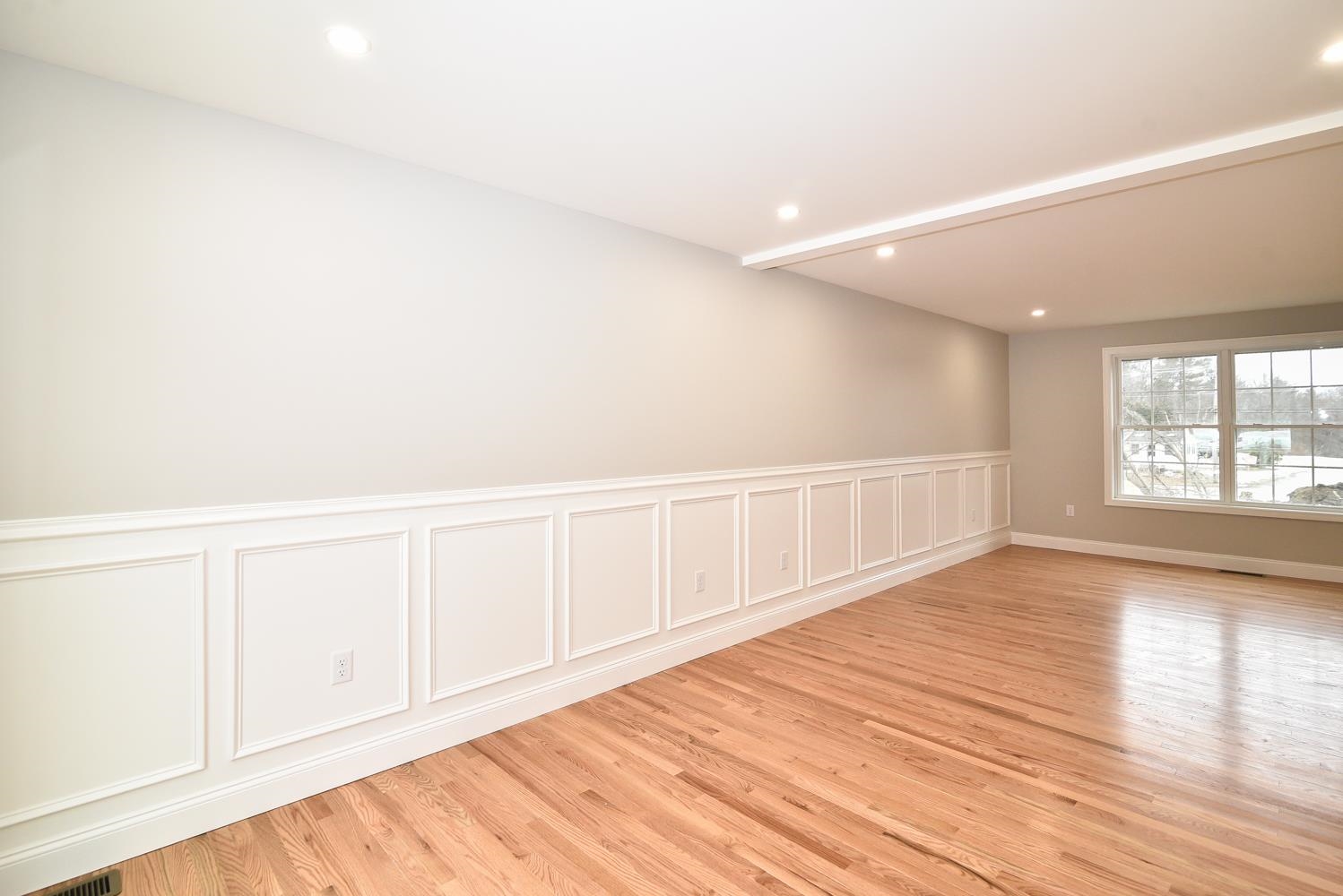 19 Mammoth Road Hooksett, NH 03106 - Photo 11 of 48