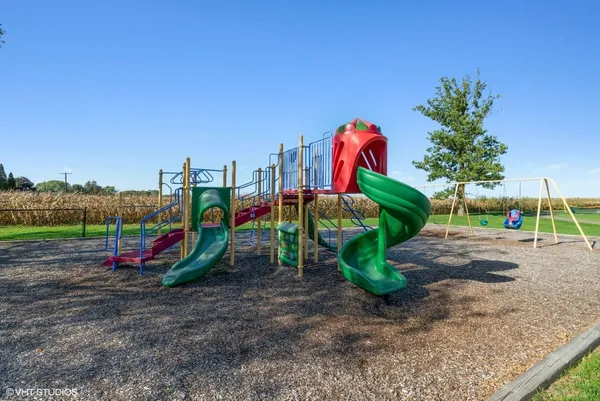 $425,000 | 2S456 Cedar Court, Elburn, IL 60119
