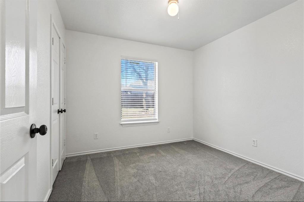 5169 East Rim Road Dallas, TX 75211 - Photo 14 of 19
