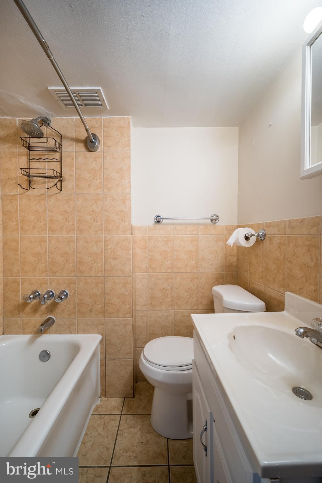 2135 Walnut Street, Unit 1001 Philadelphia, PA 19103 - Photo 13 of 18
