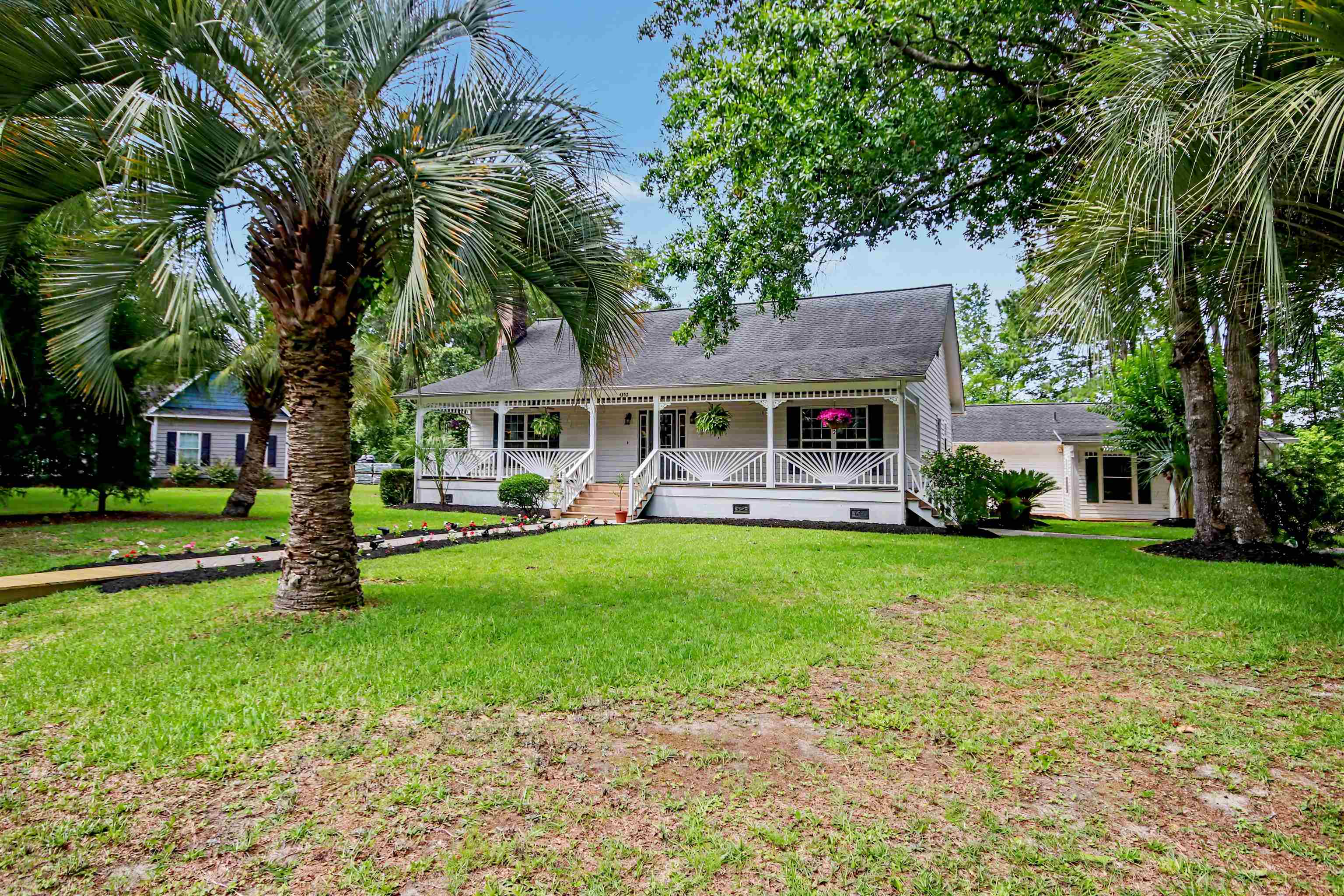 4352 Johnson Circle Murrells Inlet, SC 29576 - Photo 3 of 58