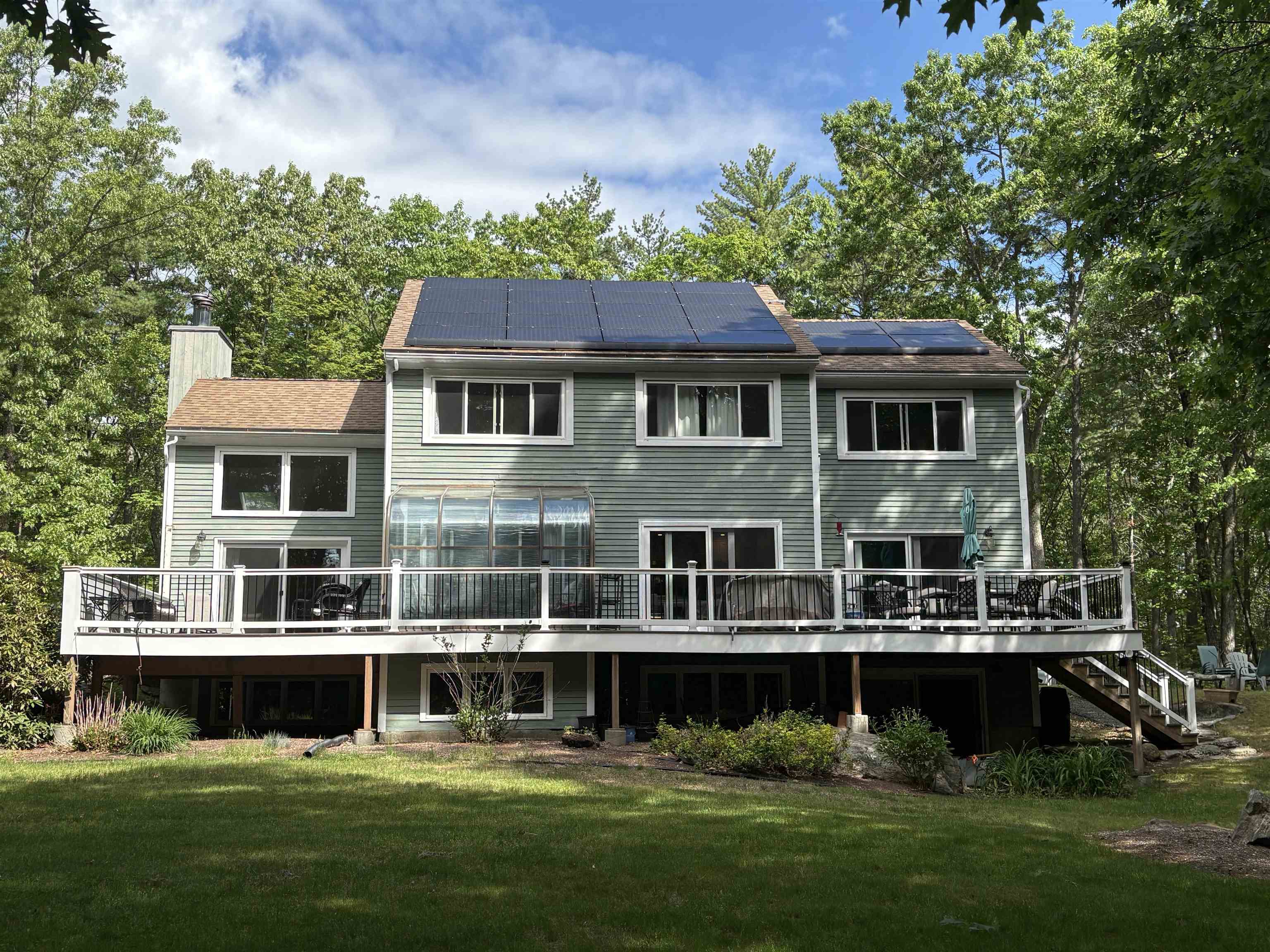 37 Standish Way Amherst, NH 03031 - Photo 2 of 50