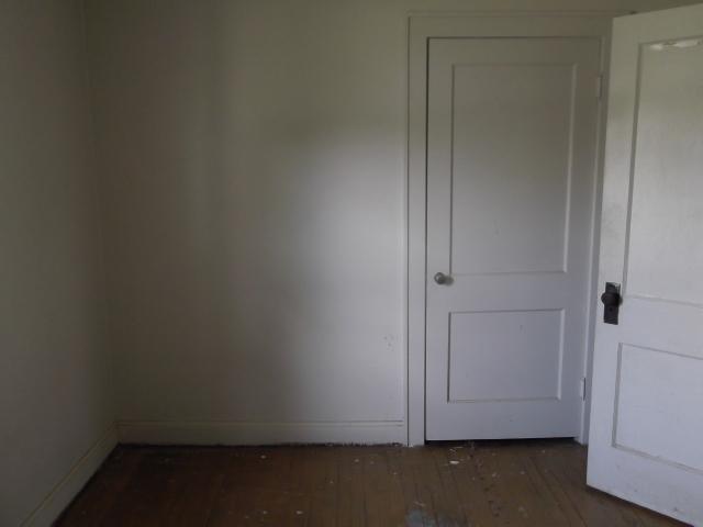 2126 Ferris Road Columbus, OH 43224 - Photo 5 of 9