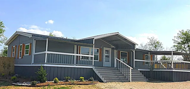 a view of a wooden fence