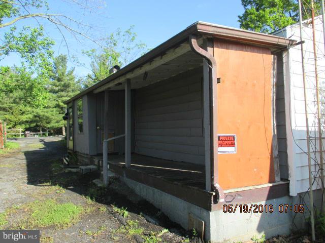 Exterior (Front)