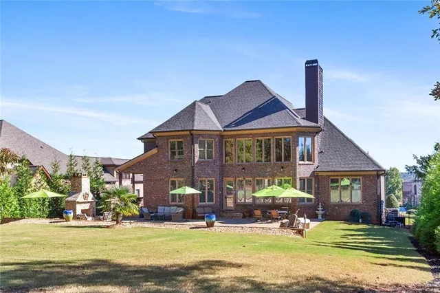 $1,299,900 | 2711 Wildflower Way, Hoschton, GA 30548