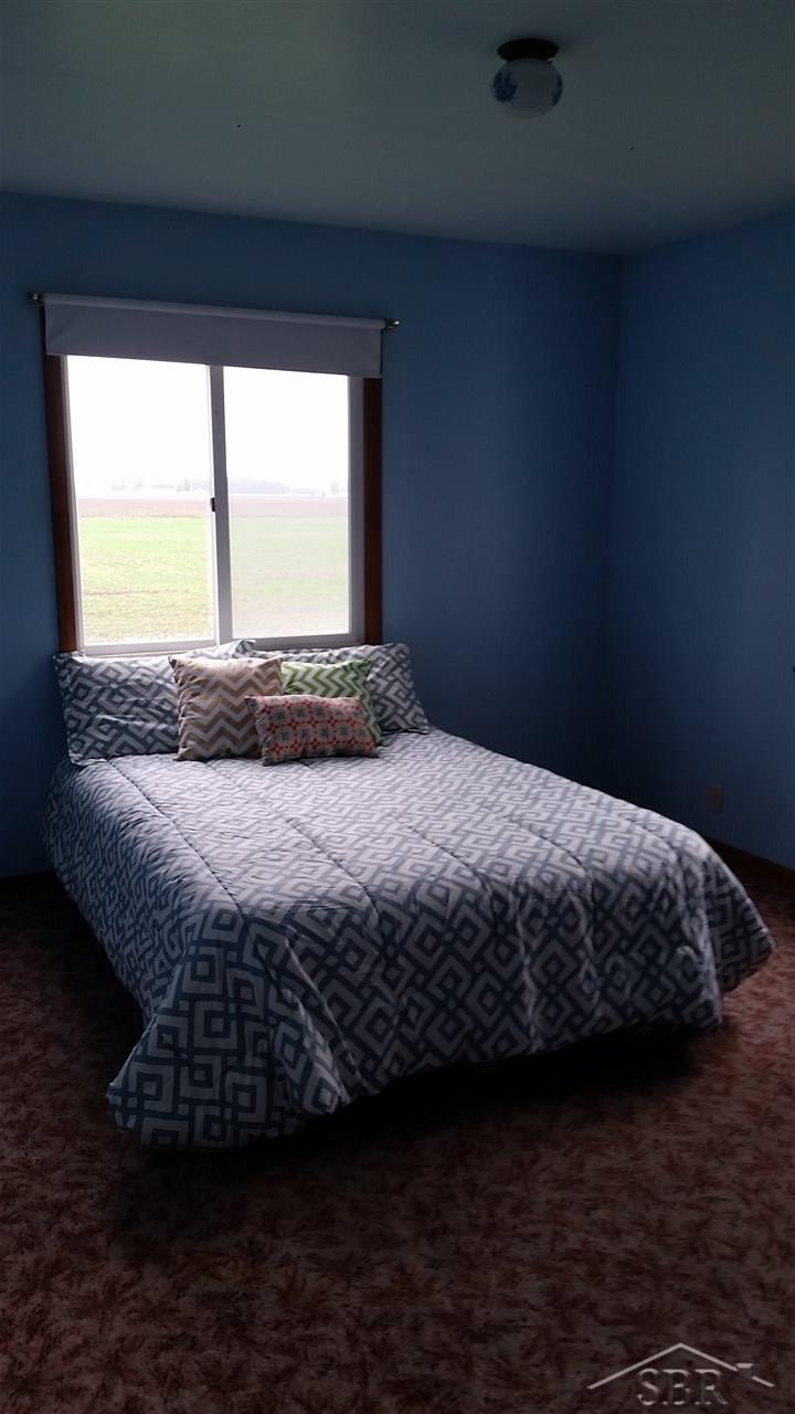 5587 Allan Road Owosso, MI 48867 - Photo 9 of 9 31240235-8.JPG
