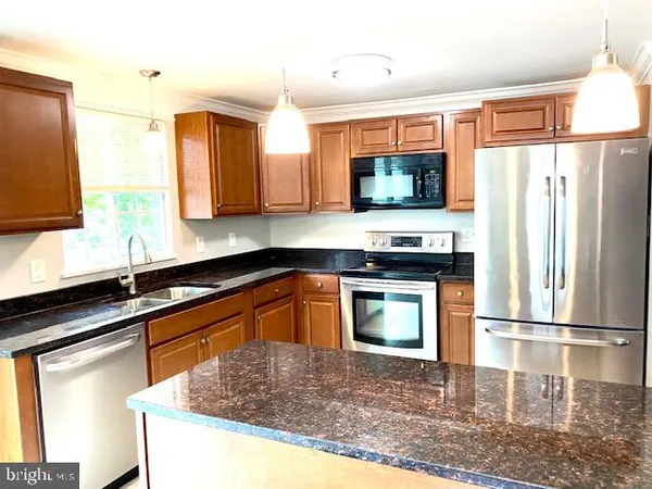 $2,900 | 19002 Quail Valley Boulevard, Gaithersburg, MD 20879