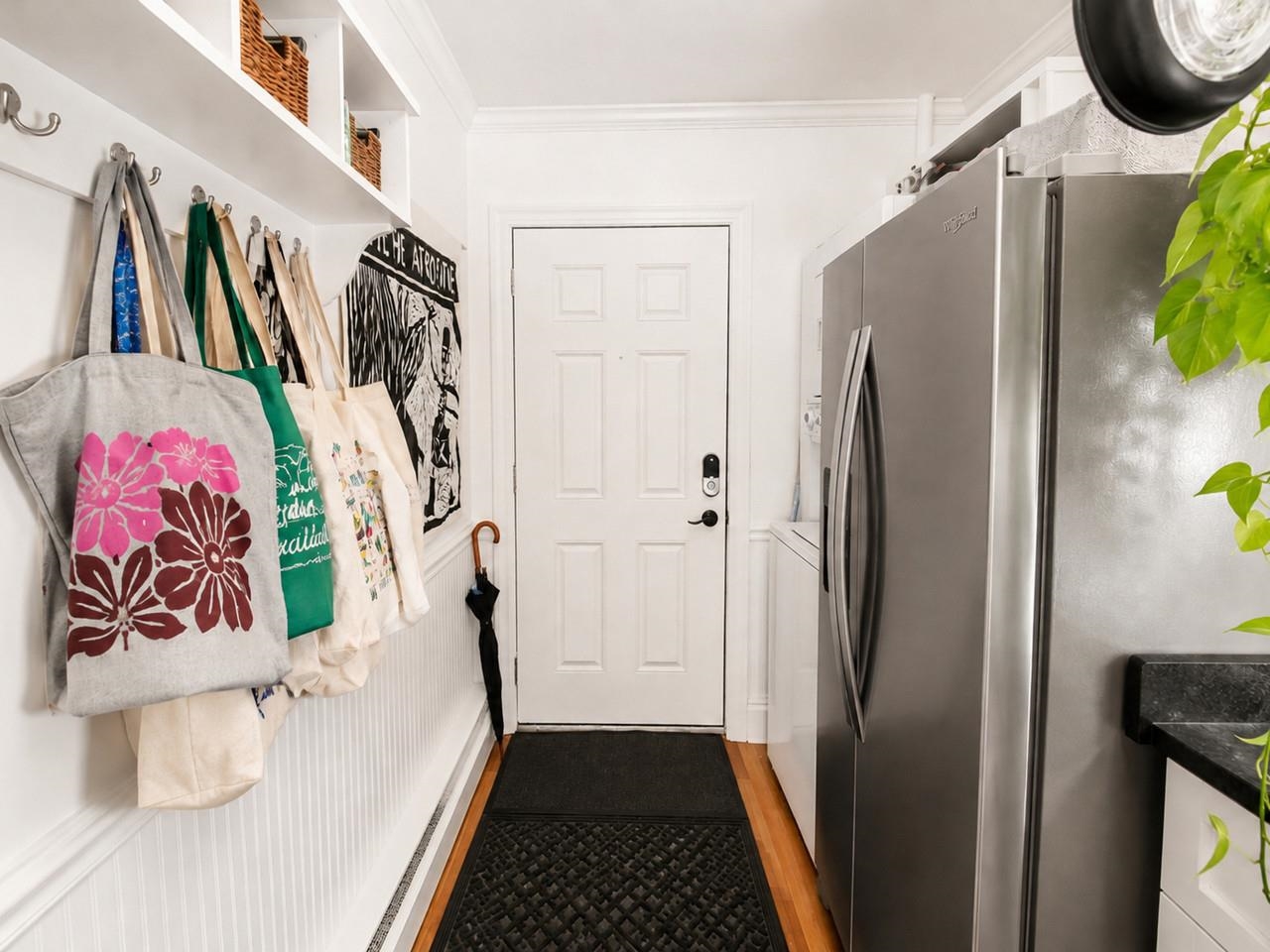 103 Maple Street, Unit 3 Burlington, VT 05401 - Photo 3 of 30 Gallery Image 3