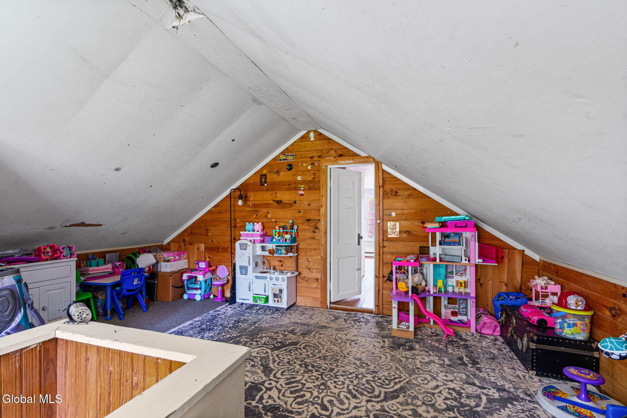 54 Altamont Road Voorheesville, NY 12186 - Photo 14 of 26 23-web-or-mls-54-altamont-rd