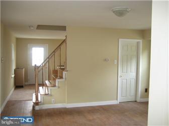 95 Fairton Millville Road Bridgeton, NJ 08302 - Photo 8 of 9 Living Room