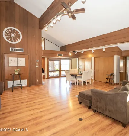 $395,000 | 2675 Pine Point Road, Ville Platte, LA 70586