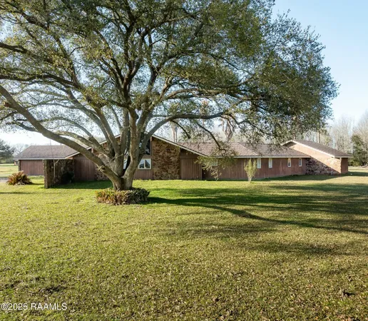 $395,000 | 2675 Pine Point Road, Ville Platte, LA 70586