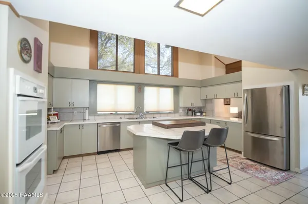 $395,000 | 2675 Pine Point Road, Ville Platte, LA 70586