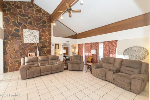 $395,000 | 2675 Pine Point Road, Ville Platte, LA 70586