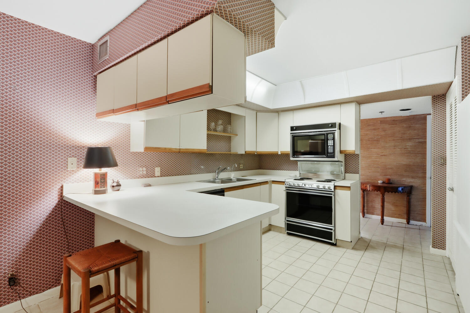 500 Ocean Trail Way, Unit 111 Jupiter, FL 33477 - Photo 8 of 35 Kitchen