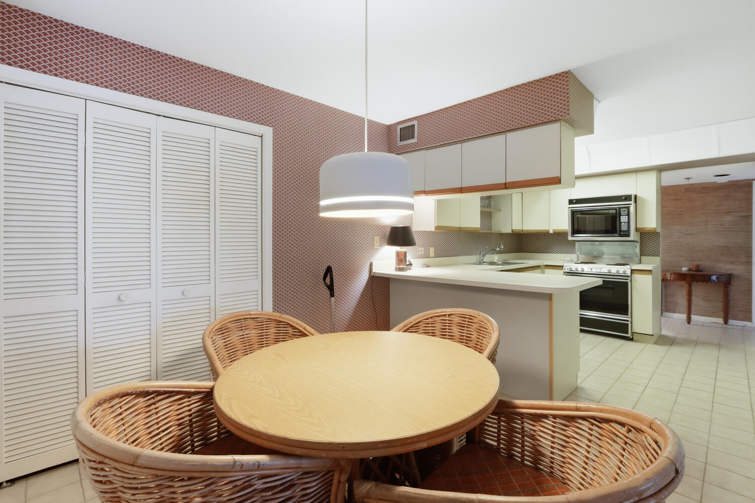 500 Ocean Trail Way, Unit 111 Jupiter, FL 33477 - Photo 10 of 35 Kitchen