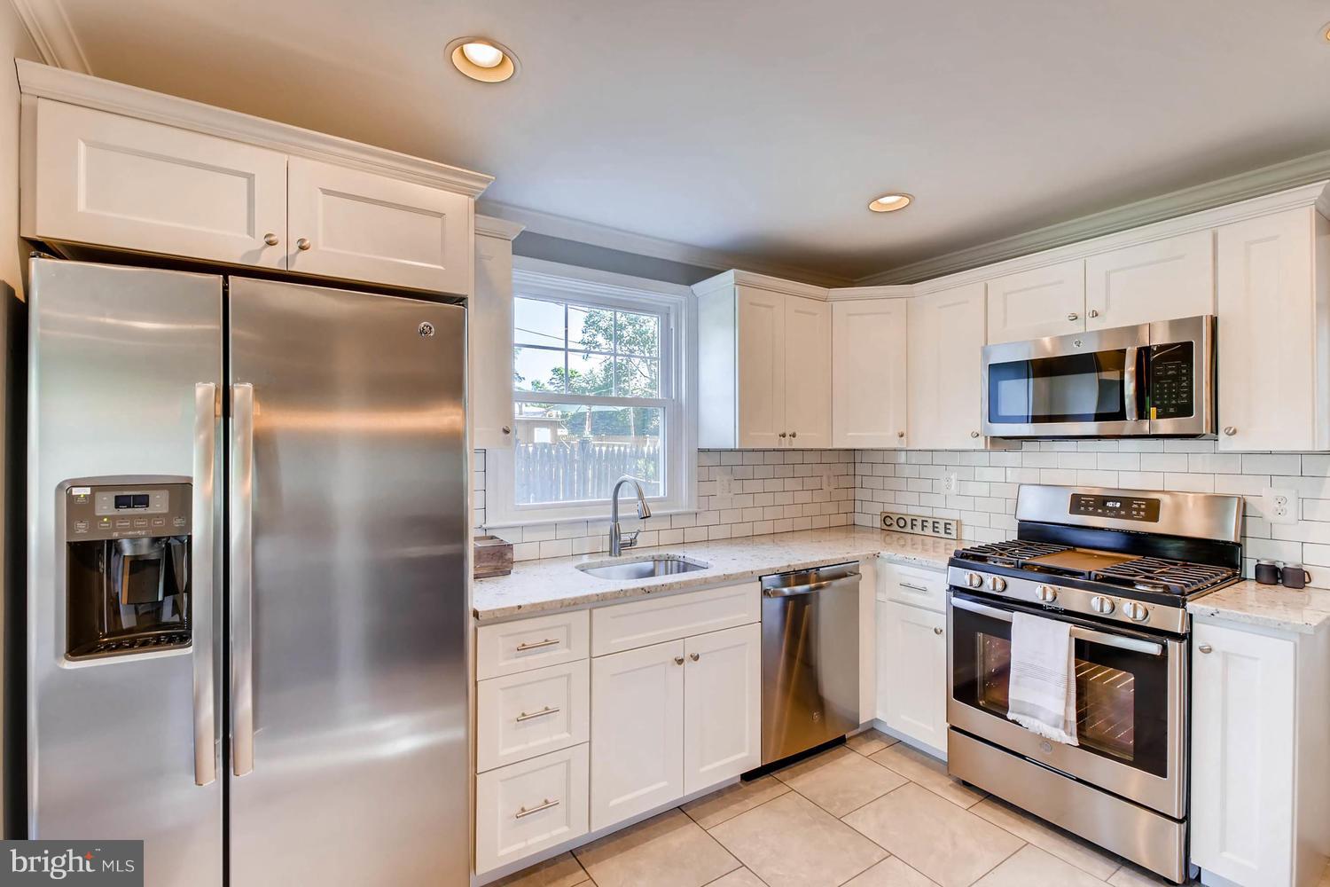 10313 Greentop Road Cockeysville, MD 21030 - Photo 7 of 24 Kitchen