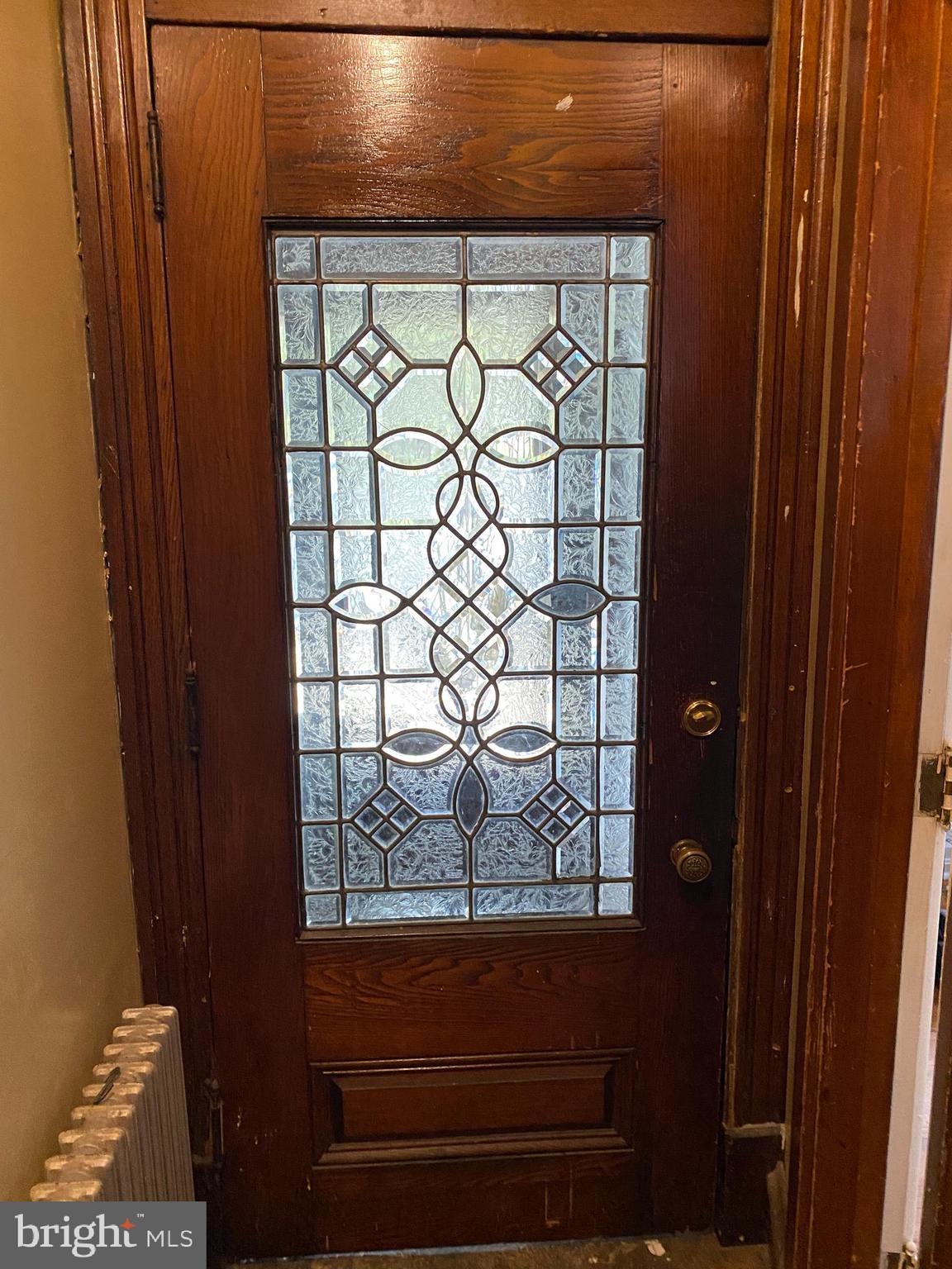 166 Clymer Street Reading, PA 19602 - Photo 3 of 7 Foyer leaded glass door
