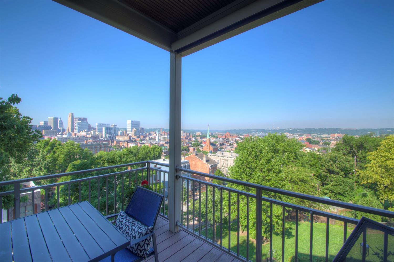421 Boal Street Cincinnati, OH 45202 - Photo 27 of 44