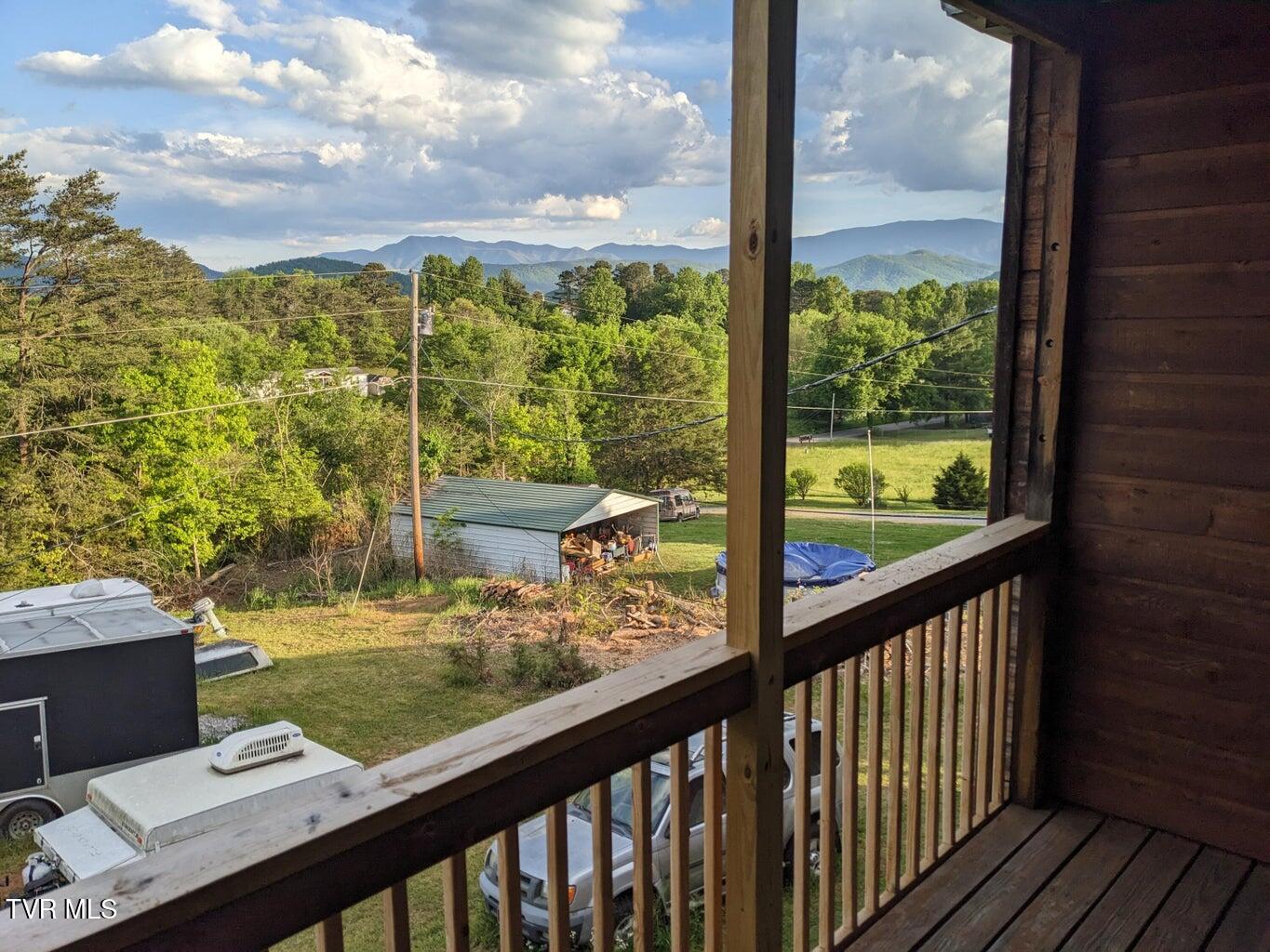 2482 Elk Way Newport, TN 37821 - Photo 15 of 36 20