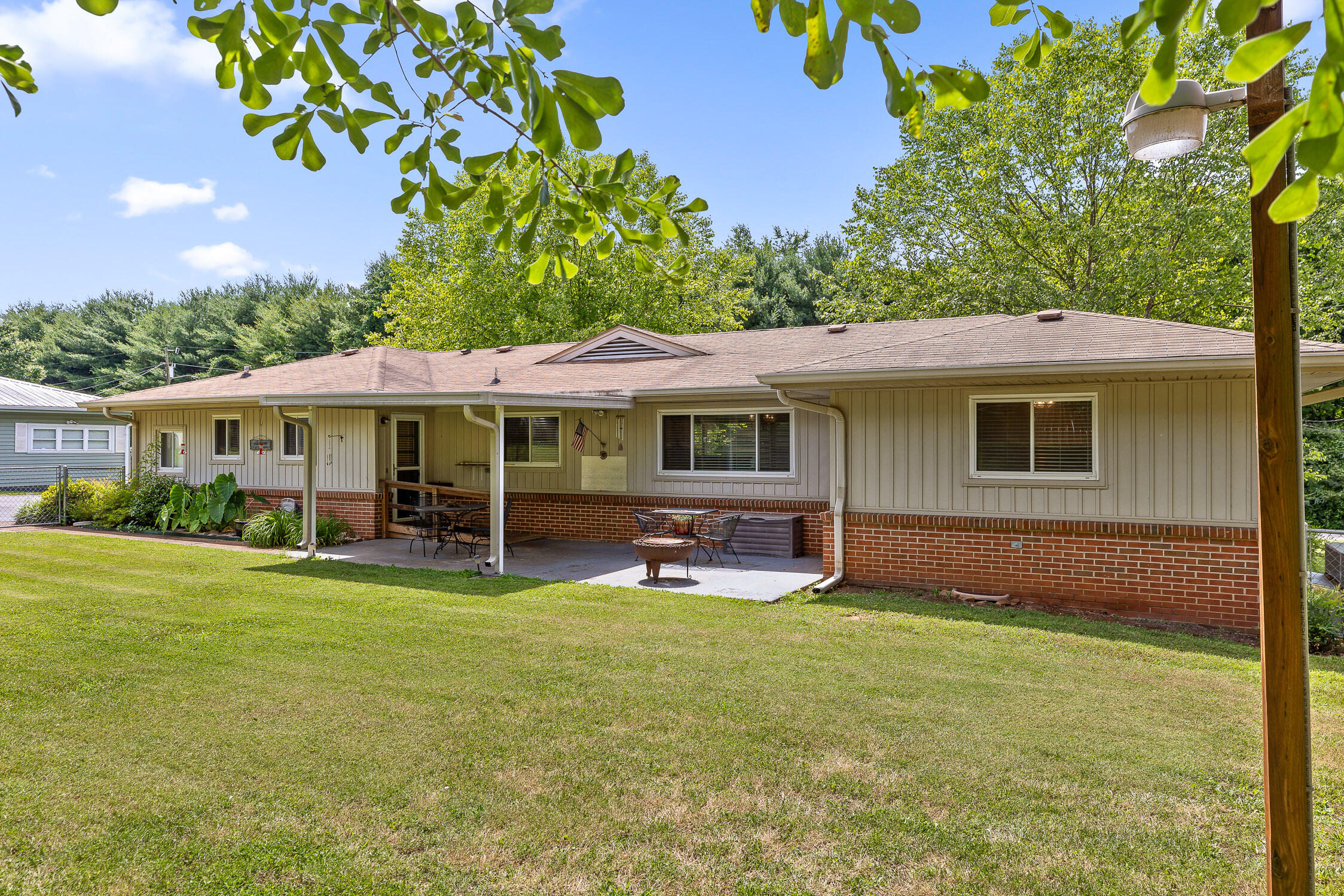 3338 Standifer Road Chattanooga, TN 37416 - Photo 28 of 38 Standifer-49
