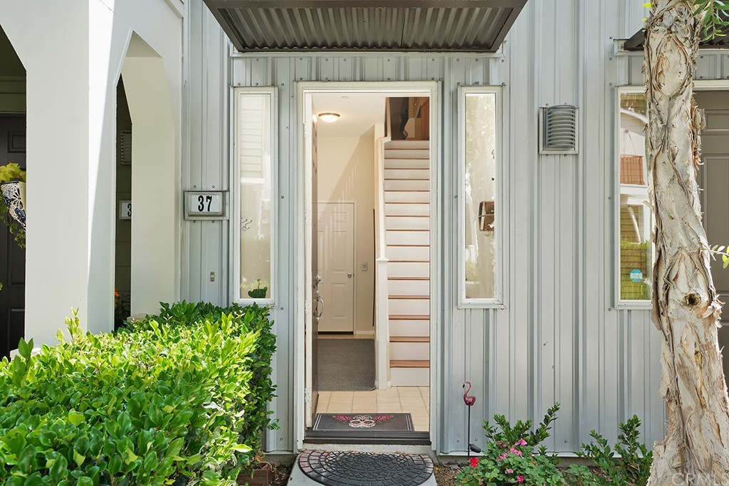 37 Palladium Lane Ladera Ranch, CA 92694 - Photo 3 of 28