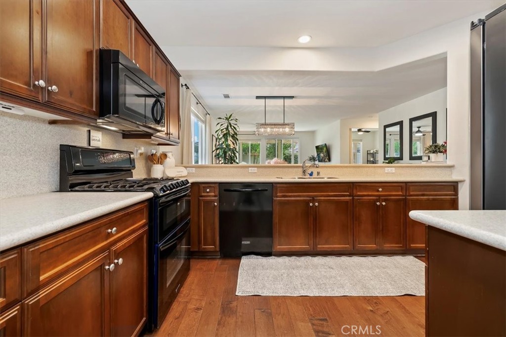 5307 Paseo Callado Hemet, CA 92545 - Photo 4 of 37