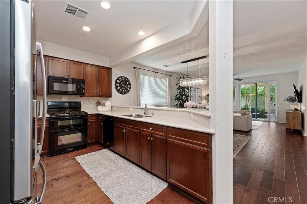 5307 Paseo Callado Hemet, CA 92545 - Photo 7 of 37