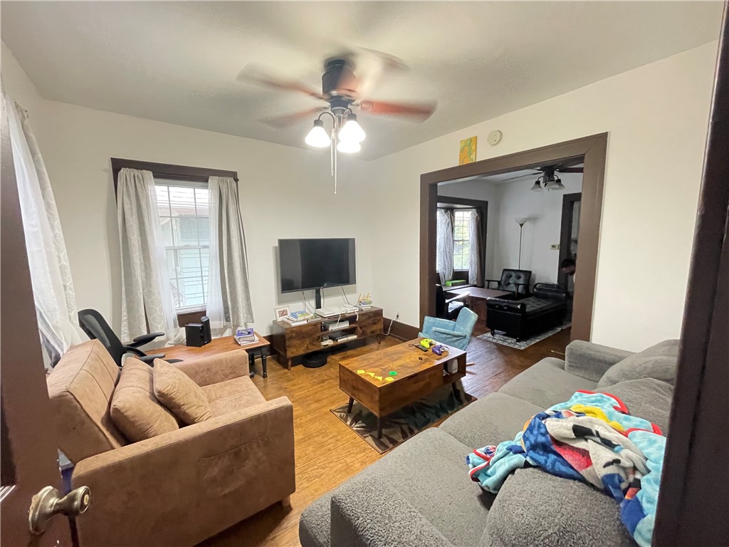 143-145 Hamilton Street Rochester, NY 14620 - Photo 17 of 29