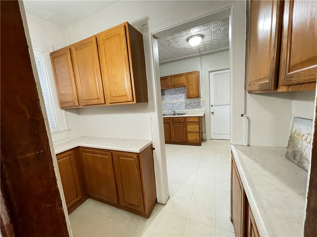 143-145 Hamilton Street Rochester, NY 14620 - Photo 8 of 29