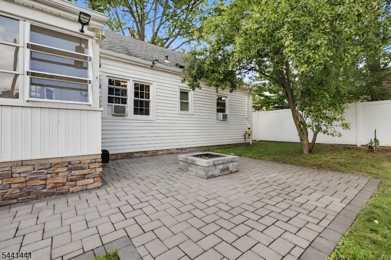 392 Ingall Street Union, NJ 07083 - Photo 38 of 48