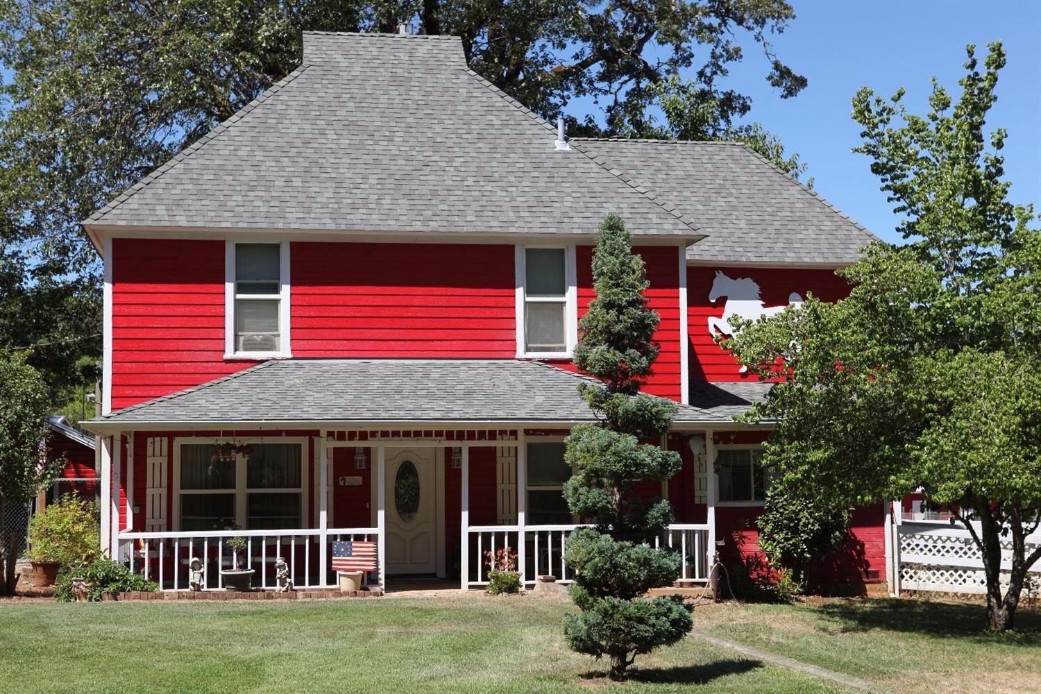 359 Old Stage Rd Road Wolf Creek, OR 97497 - Photo 1 of 35 Front