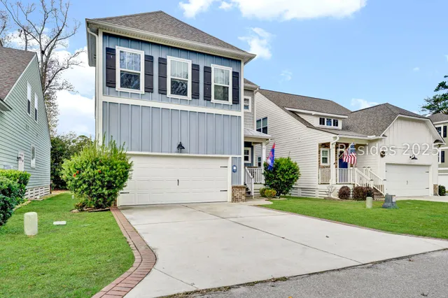 $890,000 | 35 Tansyleaf Drive, Hilton Head Island, SC 29926