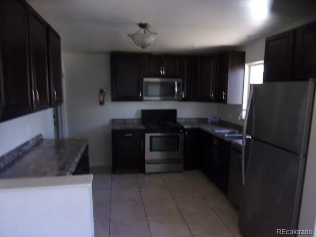 $1,995 | 2180 South Bellaire Street, Denver, CO 80222